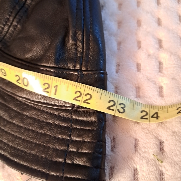 Wilson's Unisex  The  Leather Experts  Hat - Picture 7 of 7